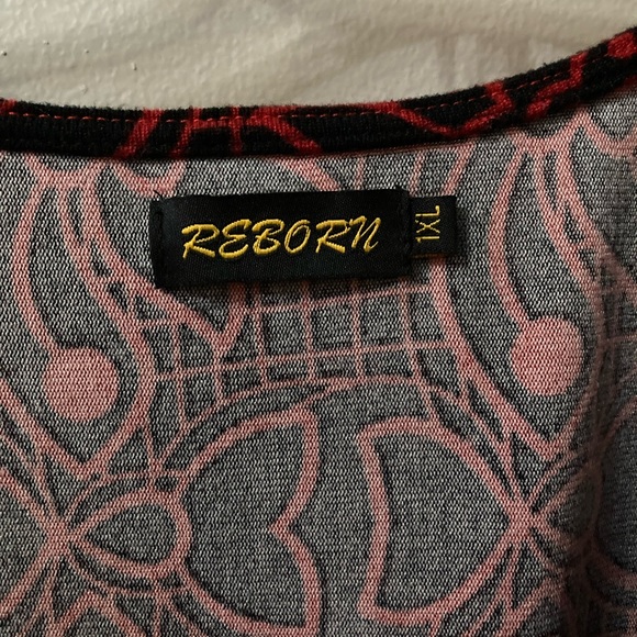 Reborn Red and Black Sweater Tunic, size 1X - Picture 4 of 4